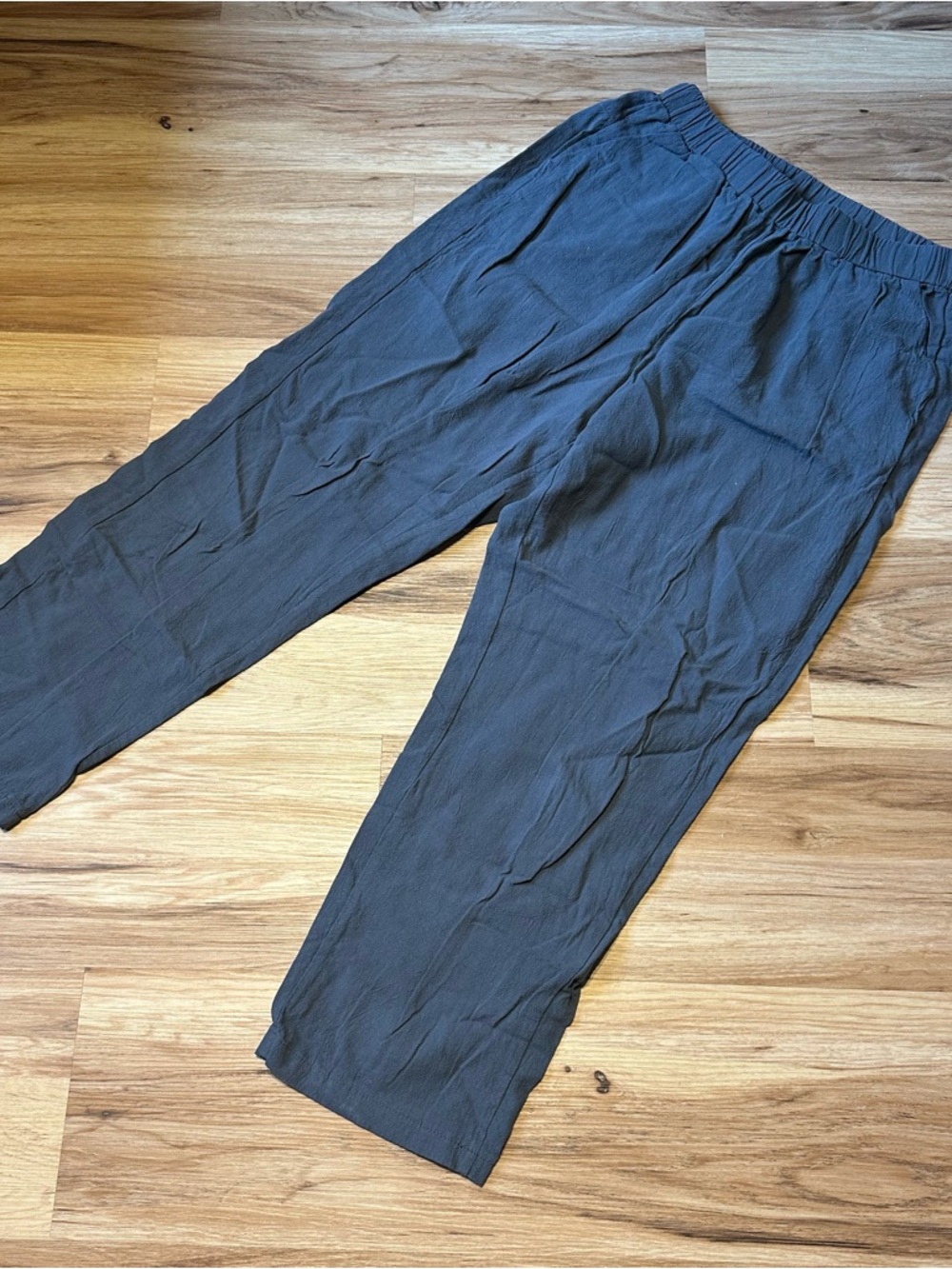 Grey Cropped Elastic-Waist Beach Pants